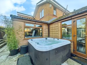 Hot tub- click for photo gallery